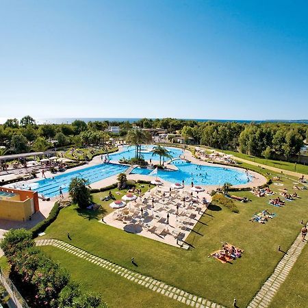 Happy Camp Mobile Homes In Camping Village La Masseria Галиполи Екстериор снимка