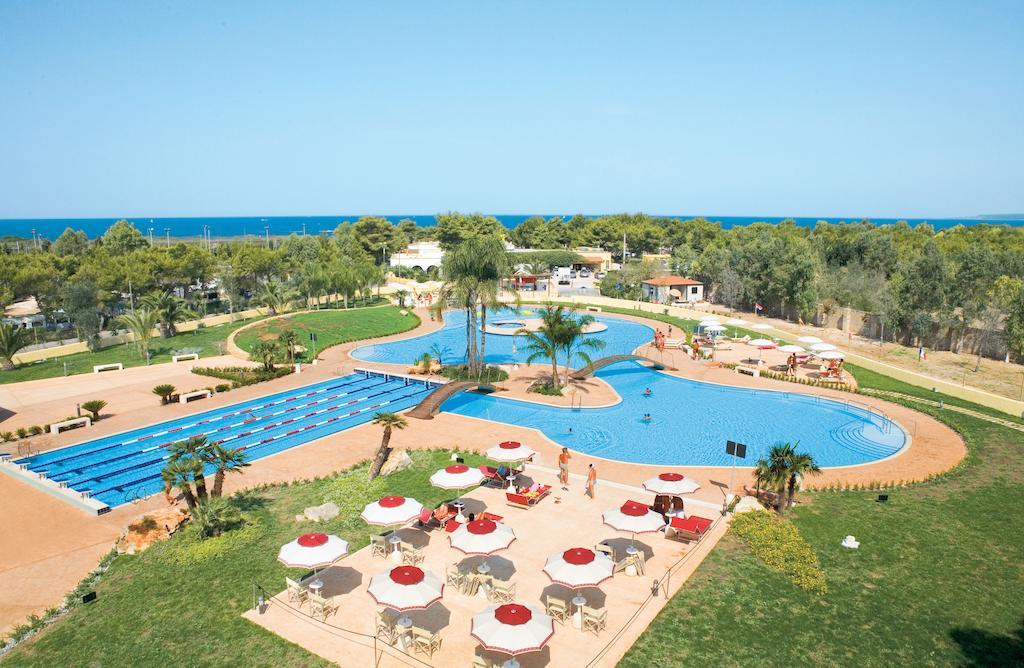Happy Camp Mobile Homes In Camping Village La Masseria Галиполи Екстериор снимка