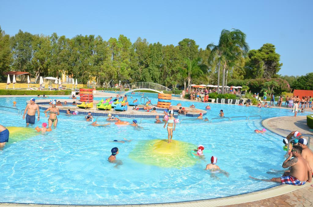 Happy Camp Mobile Homes In Camping Village La Masseria Галиполи Екстериор снимка